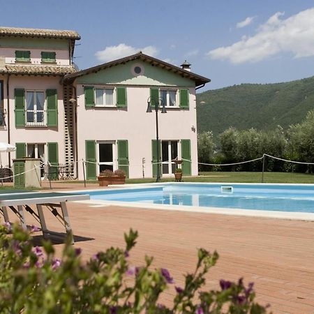 Relax Cottage Valtopina Luaran gambar