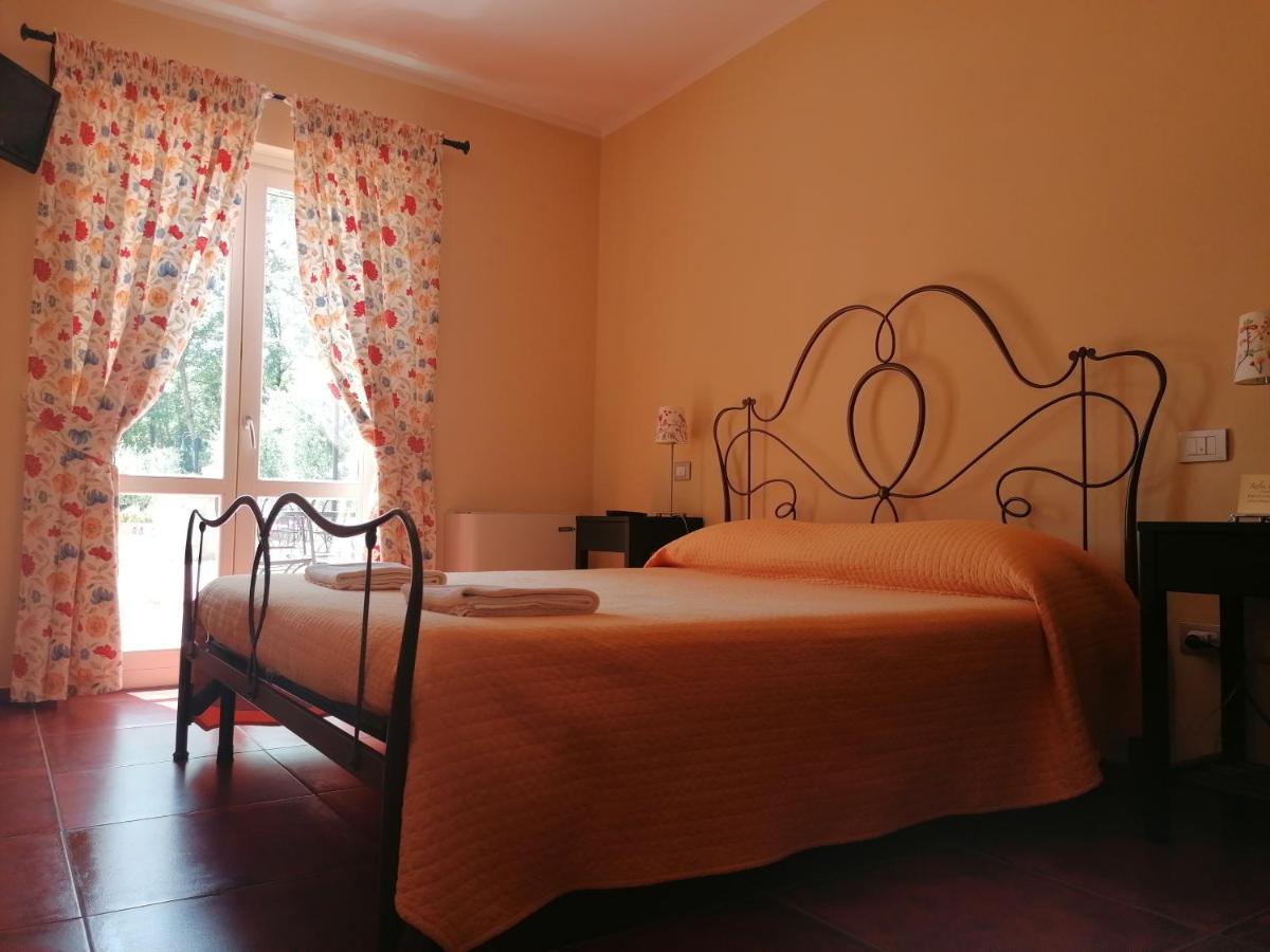 Relax Cottage Valtopina Luaran gambar
